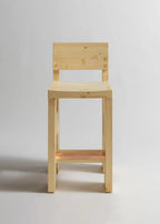 Vaarnii 001 Bar Stool สตูลสูงไม้ pine โครงสร้างแข็งแรง แสดงลายไม้ธรรมชาติ