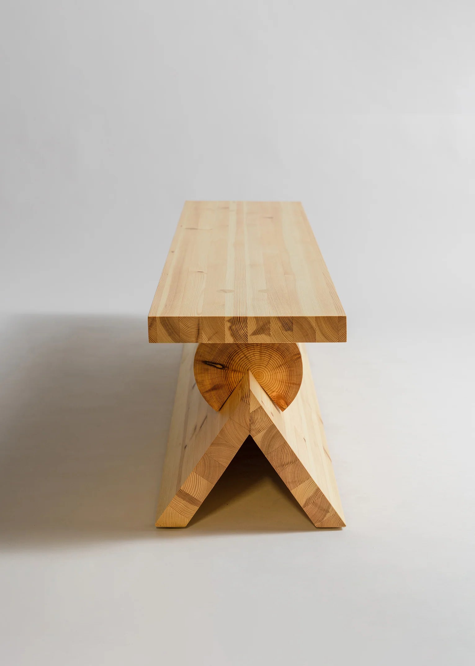 Vaarnii 006 AA Bench ม้านั่งไม้ pine โครงสร้างซ้อนชั้นรูปทรงแข็งแรง