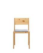 Vaarnii 016 Maasto Dining Chair Upholstered เก้าอี้ไม้ pine พร้อมเบาะรองนั่ง