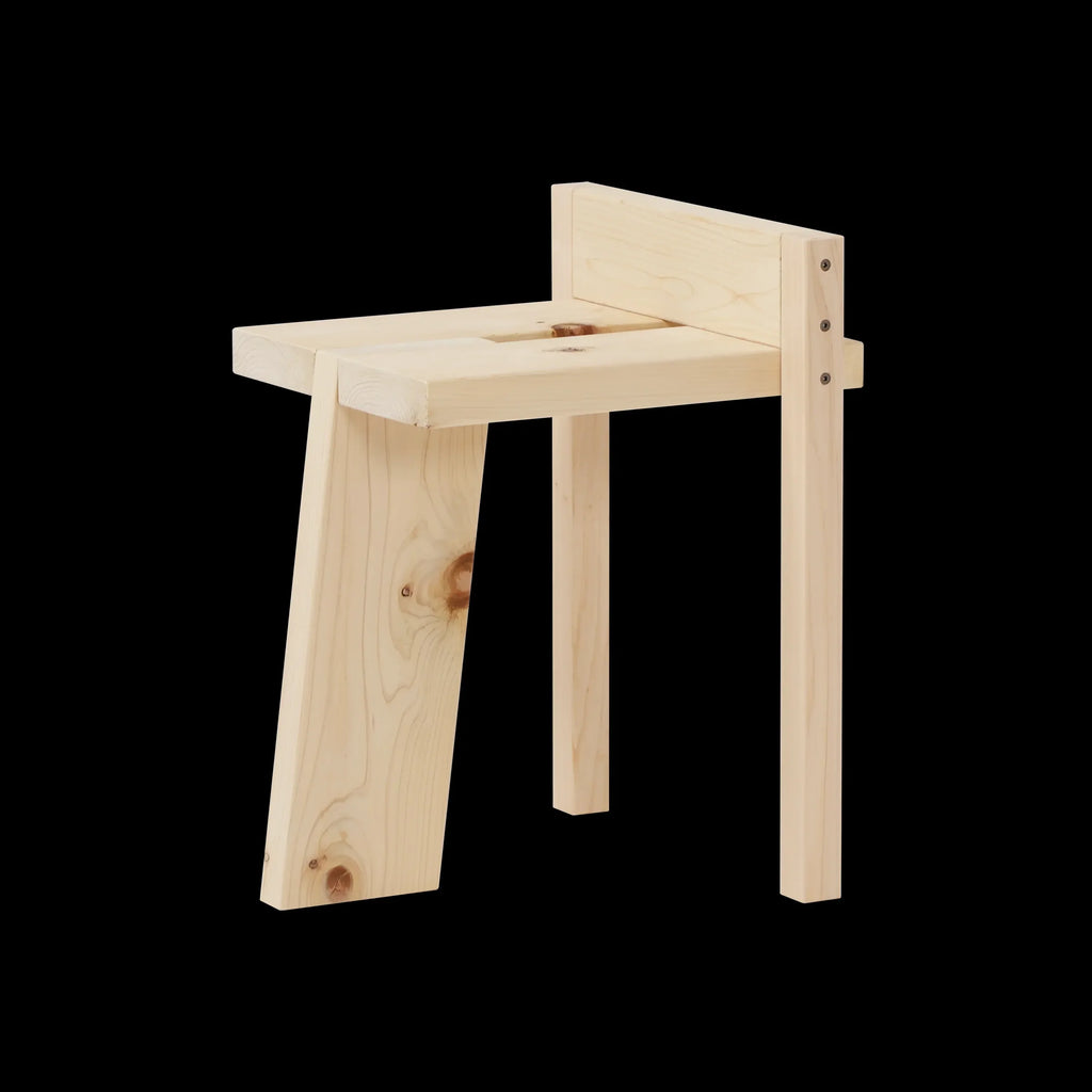 Ishinomaki Laboratory TRIPODAL STOOL สตูลไม้สามขา ขาหน้าเอียงเล็กน้อย ออกแบบโดย Studio Adjective