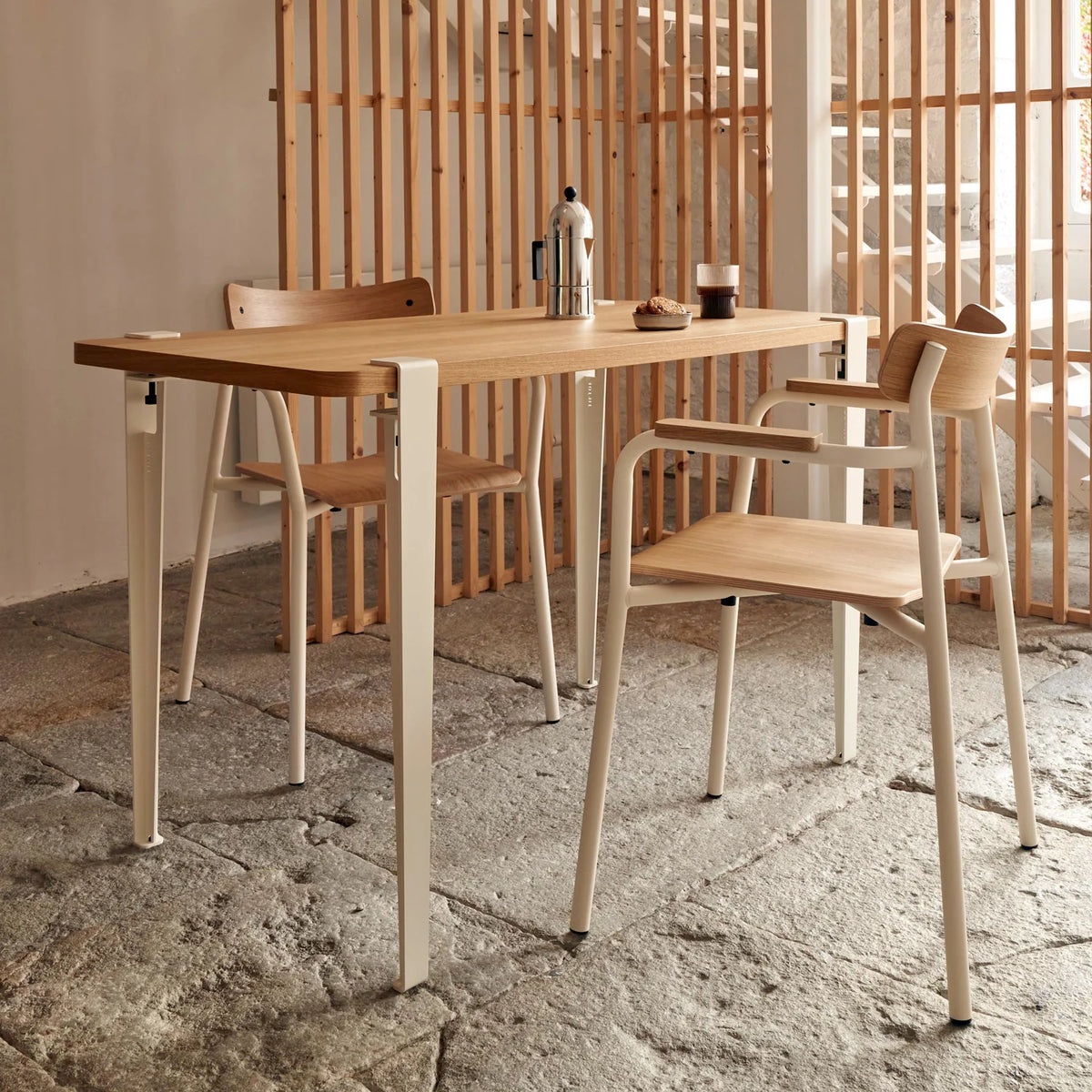 TIPTOE Dining Table