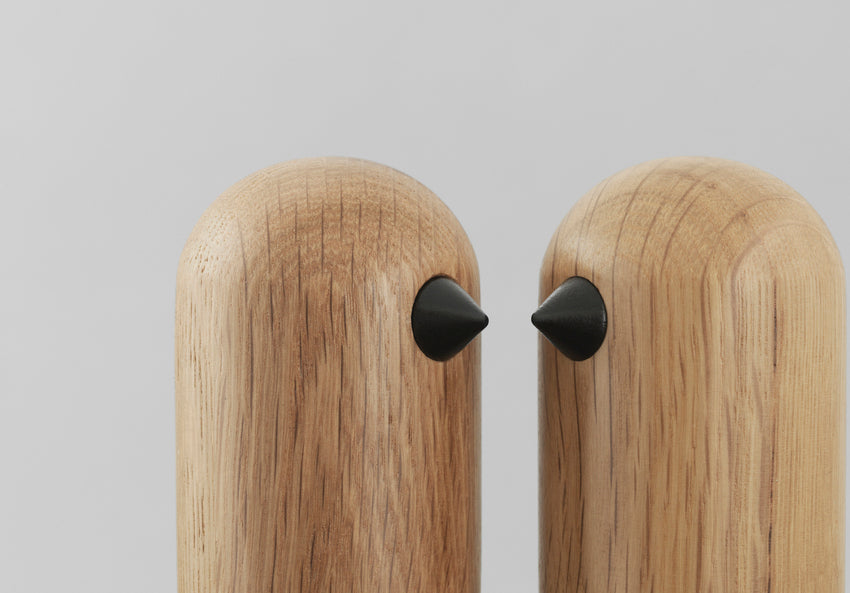 ของตกแต่งตั้งโต๊ะ นกไม้ Little Bird 10 ซม. ทำจากไม้โอ๊ค ดีไซน์มินิมอล จาก Normann Copenhagen