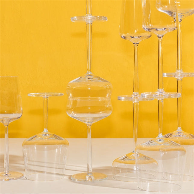 แก้วไวน์ขาว Essence จาก Iittala ดีไซน์โดย Alfredo Häberli
