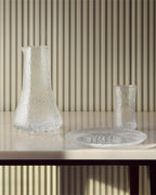 แก้ว Ultima Thule จาก Iittala พื้นผิวแก้วลวดลายน้ำแข็ง แรงบันดาลใจจากธรรมชาติอาร์กติก ดีไซน์โดย Tapio Wirkkala จากฟินแลนด์
