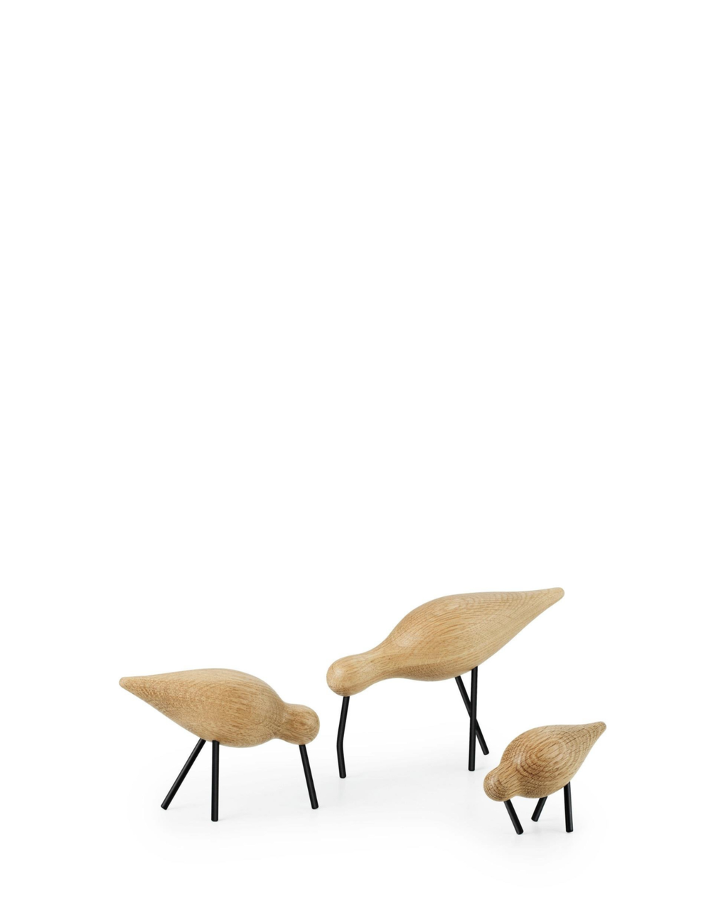 Normann Copenhagen ของแต่งบ้านรูปนกไม้ Shorebird สไตล์มินิมอล ทำจากไม้โอ๊ค โทนไม้ธรรมชาติ เพิ่มบรรยากาศอบอุ่นแบบสแกนดิเนเวีย Old Pine Trees