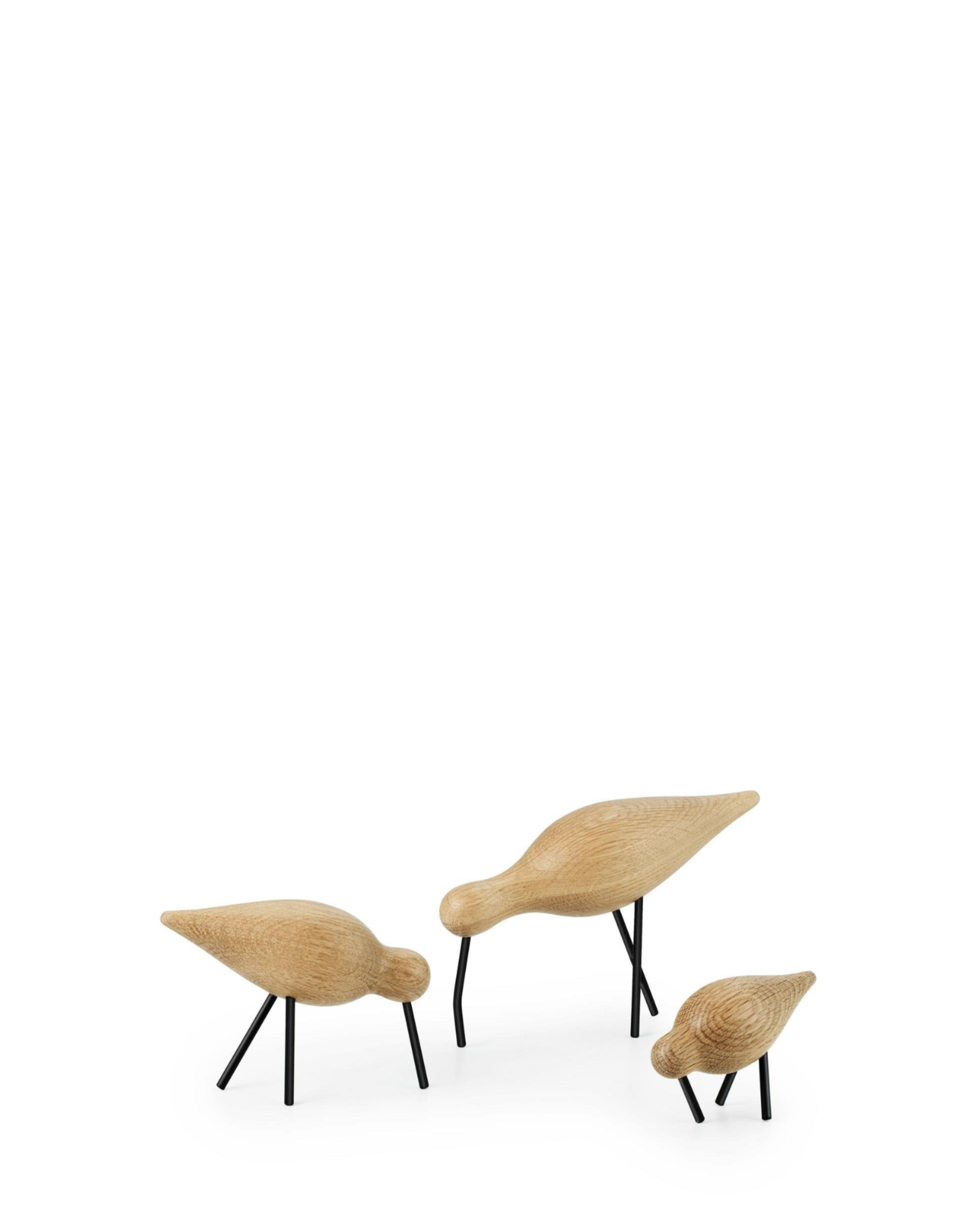 Normann Copenhagen ของแต่งบ้านรูปนกไม้ Shorebird สไตล์มินิมอล ทำจากไม้โอ๊ค โทนไม้ธรรมชาติ เพิ่มบรรยากาศอบอุ่นแบบสแกนดิเนเวีย Old Pine Trees