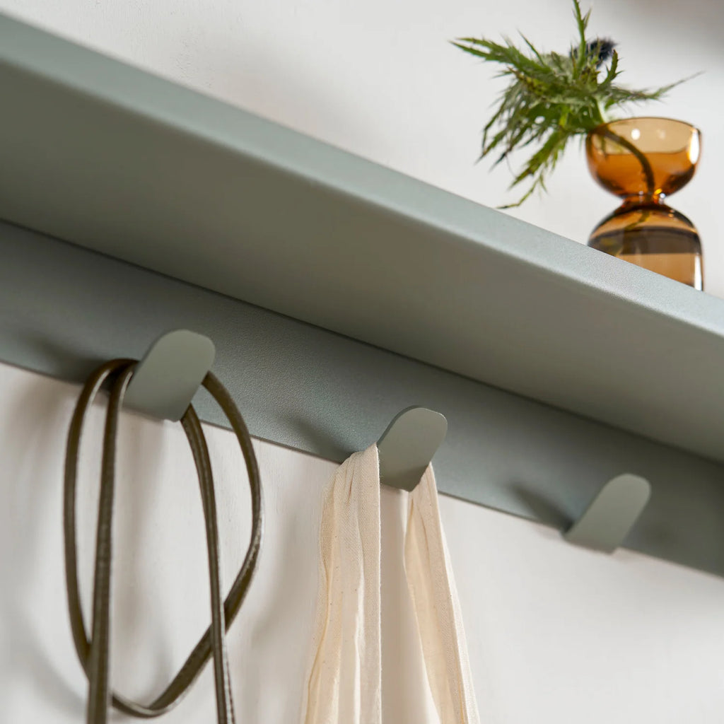 Pli Slim Wall-Mounted Coat Rack
