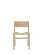 เก้าอี้ Soft Chair จาก TAKT แบรนด์เฟอร์นิเจอร์เดนมาร์ก ออกแบบโดย Thomas Bentzen ให้ผสมผสานความเรียบง่ายและความสบายในแบบสแกนดิเนเวีย เส้นสายโค้งนุ่มรับกับสรีระอย่างเป็นธรรมชาติ เผยโครงสร้างไม้โอ๊กแท้อย่างซื่อสัตย์ สะท้อนความงามของงานฝีมือและการออกแบบที่ยั่งยืน มอบทั้งความสบาย ความสมดุล และความงามที่ใช้งานได้จริง จัดจำหน่ายโดย Old Pine Trees