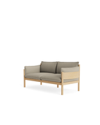 โซฟา MEMO โครงไม้โอ๊ก มีทั้งแบบ 2 และ 3 ที่นั่ง เบาะฟองน้ำเย็นสบาย ดีไซน์มินิมอลแบบสแกนดิเนเวียน จาก MAKE Nordic ออกแบบโดย Studio Tolvanen