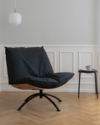 เก้าอี้หมุน PRIMETIME โครงไม้โอ๊ก เบาะฟองน้ำและดาวน์ สไตล์นอร์ดิก เหมาะกับมุมพักผ่อน จาก MAKE Nordic ออกแบบโดย Tom Stepp