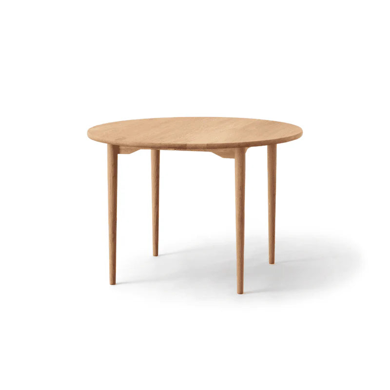MAKE nordic HOLMEN Round Dining Table โต๊ะอาหารทรงกลมไม้โอ๊คดีไซน์สแกนดิเนเวียนสำหรับพื้นที่รับประทานอาหาร