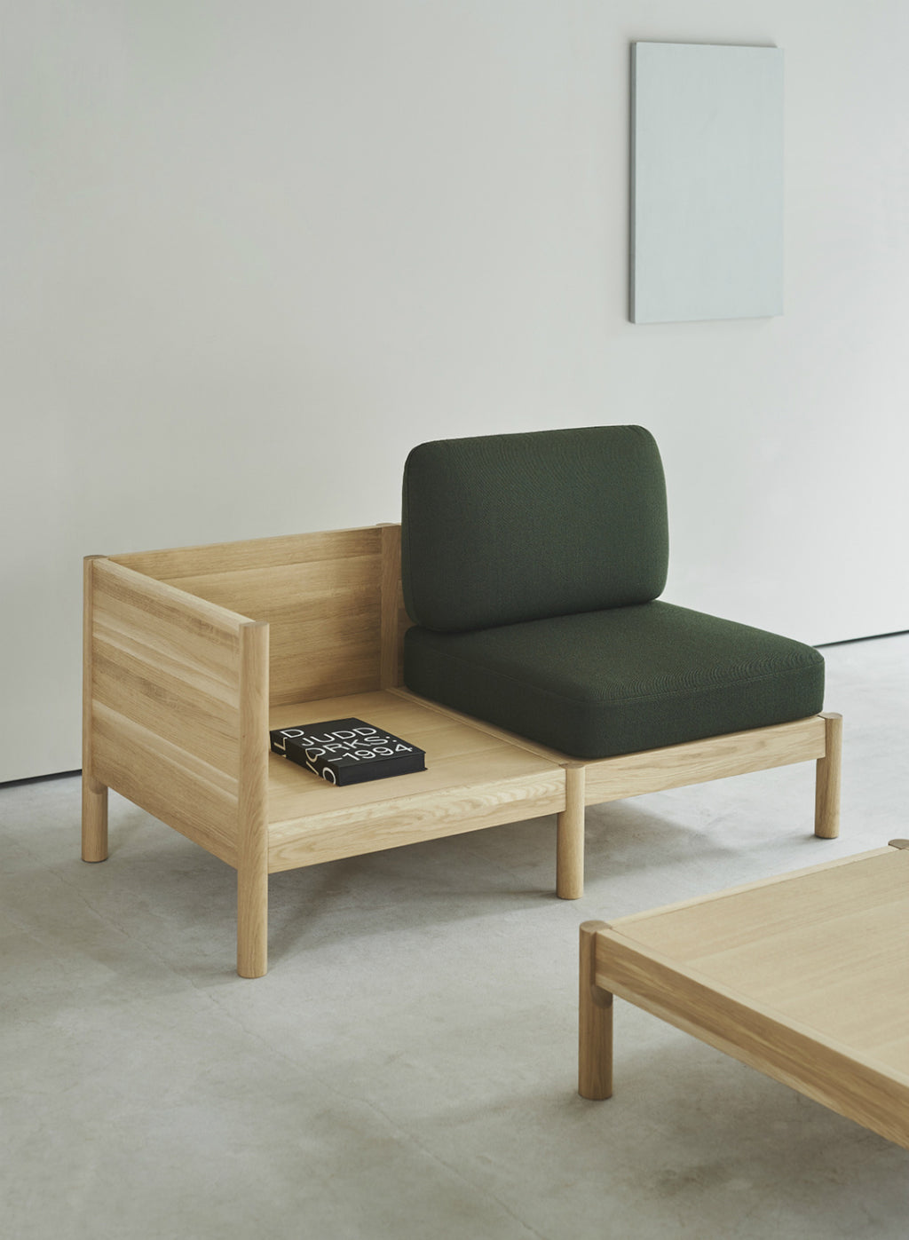 Karimoku New Standard Castor Lobby Sofa System ระบบโซฟาโมดูลาร์สำหรับพื้นที่สาธารณะ โครงไม้โอ๊คญี่ปุ่น ออกแบบโดย BIG-GAME