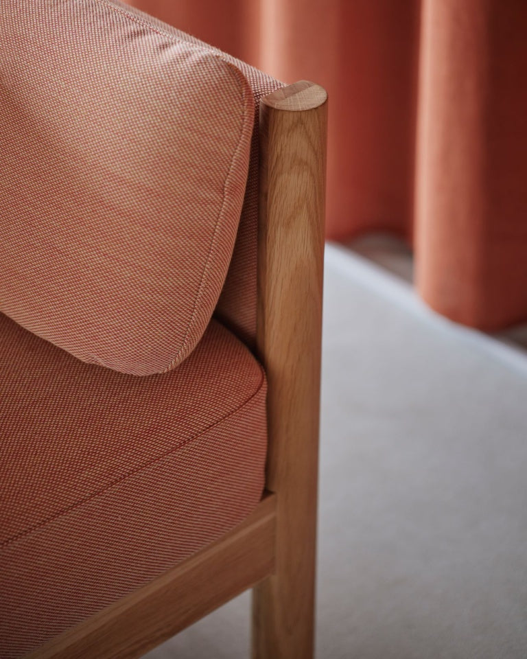 Karimoku New Standard Castor Lobby Sofa Plus 1-Seater โซฟาไม้โอ๊คญี่ปุ่นดีไซน์มินิมอลโดย BIG-GAME