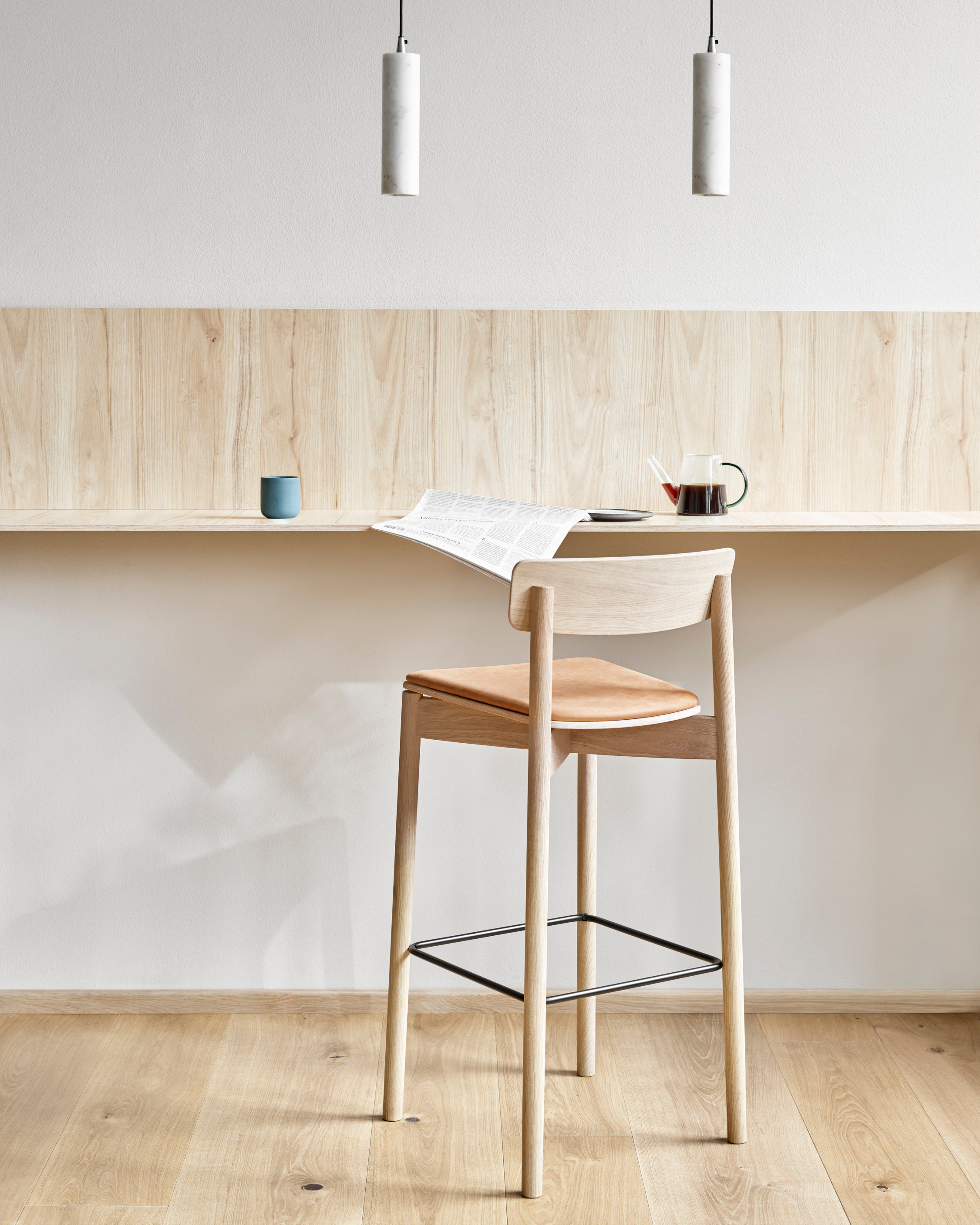 TAKT Cross Bar Chair เก้าอี้บาร์ดีไซน์กะทัดรัด เส้นสายเรียบตามขนบสแกนดิเนเวีย เพิ่มพนักพิงเพื่อความมั่นคงและนั่งสบาย โครงสร้างกากบาทแข็งแรง สง่างาม และออกแบบเพื่อการใช้งานระยะยาว
คัดสรรโดย Old Pine Trees