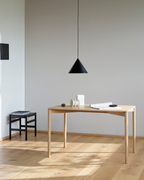 โต๊ะ Cross Table 120 ดีไซน์เรียบ สง่างาม โครงสร้างแข็งแรงในสัดส่วนที่ลงตัว สามารถจัดวางหลายตัวต่อกันได้อย่างเป็นธรรมชาติ เพิ่มพื้นที่ใช้งานได้ตามต้องการ
คัดสรรโดย Old Pine Trees