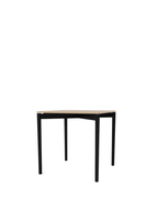 โต๊ะ Cross Table 75 ดีไซน์เรียบ สง่างาม ขนาดกะทัดรัด ใช้งานได้จริง หน้าโต๊ะมีให้เลือกทั้งลามิเนตนาโนผิวด้าน และวีเนียร์ไม้โอ๊กธรรมชาติ ให้ผิวสัมผัสอบอุ่น ทนทาน ดูแลรักษาง่าย เหมาะกับการจัดวางต่อกันอย่างเป็นธรรมชาติ
คัดสรรโดย Old Pine Trees