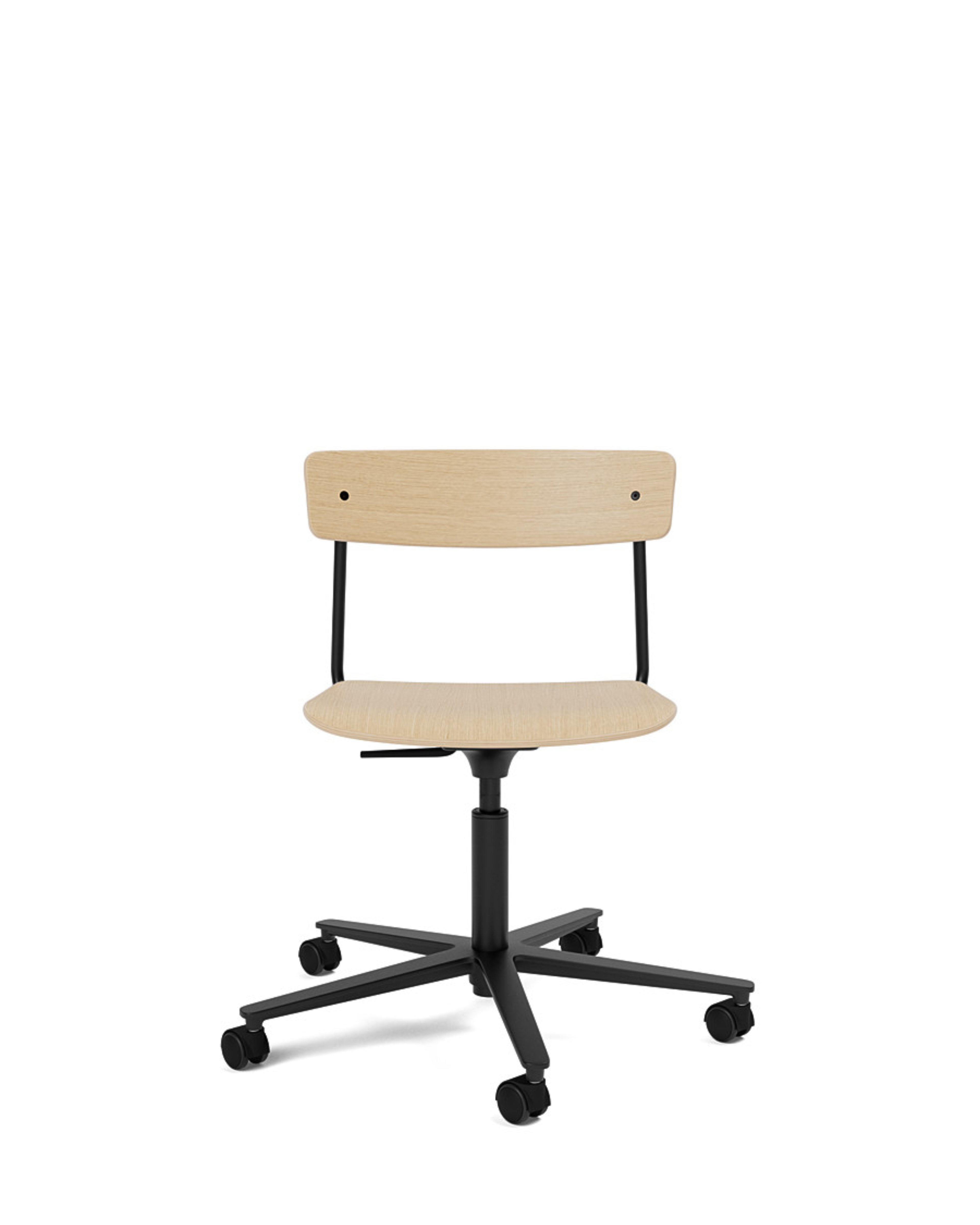 เก้าอี้ Cross Task Chair จาก TAKT แบรนด์เฟอร์นิเจอร์ร่วมสมัยจากเดนมาร์ก ออกแบบโดย Pearson Lloyd เพื่อผสมผสานความเรียบง่ายแบบสแกนดิเนเวียเข้ากับฟังก์ชันการทำงานในชีวิตจริง โครงสร้างเหล็กรีไซเคิลและไม้โอ๊กแท้รับรอง FSC® ให้ความมั่นคงและความอบอุ่นในเวลาเดียวกัน ปรับระดับความสูง หมุนได้ 360 องศา และออกแบบให้ประกอบง่าย ซ่อมได้ทุกชิ้นส่วนตามแนวคิด Perpetual Sustainable Design เพื่อยืดอายุการใช้งานและลดการสิ้นเปลือง สะท้อนความงามของงานออกแบบที่สมดุลระหว่างประโยชน์ใช้สอยและความยั่งยืน จัดจำหน่ายโดย Old Pine Trees