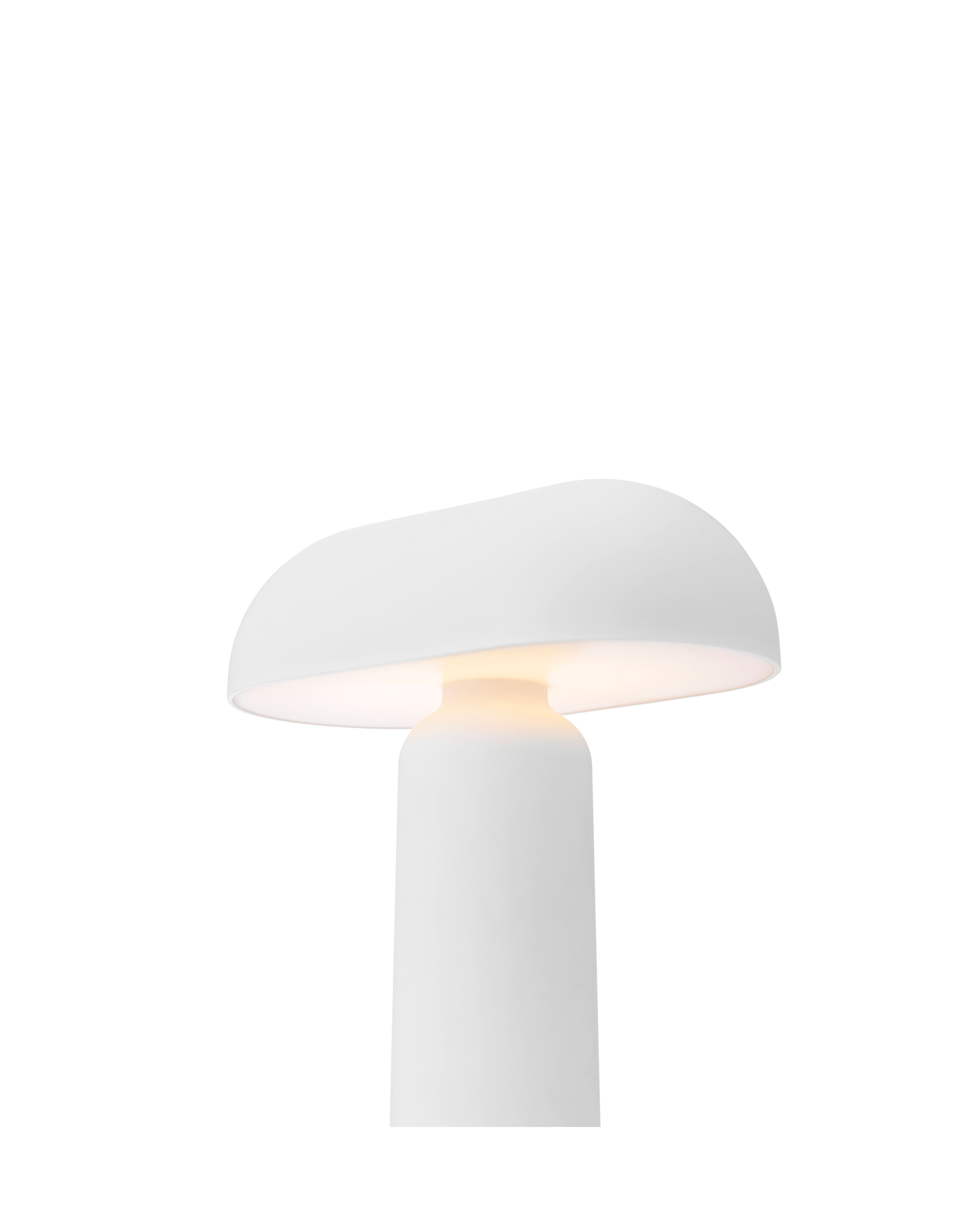 โคมไฟพกพา Normann Copenhagen Porta Lamp ตั้งโต๊ะ ใช้ไฟ LED ปรับระดับได้ ดีไซน์เรียบง่ายแบบสแกนดิเนเวียน นำเข้าโดย Old Pine Trees