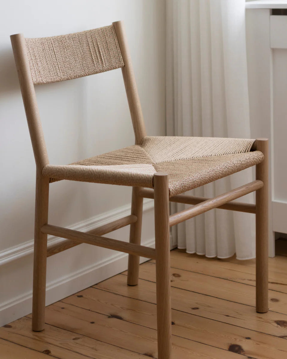 MAKE nordic CORD Dining Chair เก้าอี้ไม้โอ๊คที่นั่งสาน paper wicker ดีไซน์สแกนดิเนเวียนสำหรับโต๊ะอาหาร ออกแบบโดย Esben Pilgaard Jørgensen