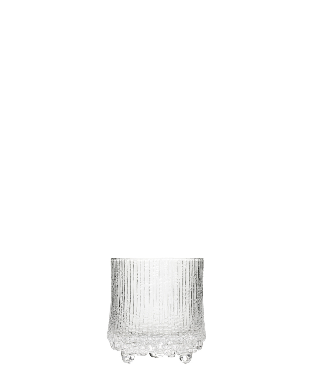 แก้ว Ultima Thule จาก Iittala พื้นผิวแก้วลวดลายน้ำแข็ง แรงบันดาลใจจากธรรมชาติอาร์กติก ดีไซน์โดย Tapio Wirkkala จากฟินแลนด์ นำเข้าโดย Old Pine Trees
