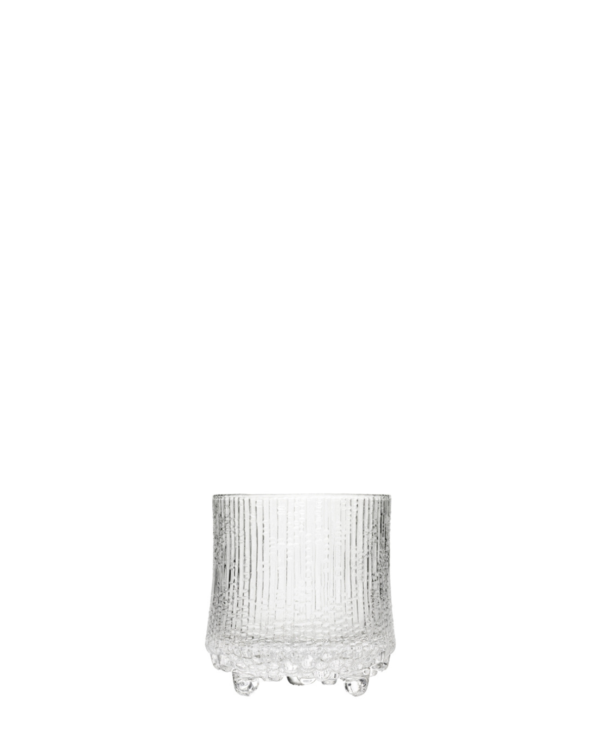 แก้ว Ultima Thule จาก Iittala พื้นผิวแก้วลวดลายน้ำแข็ง แรงบันดาลใจจากธรรมชาติอาร์กติก ดีไซน์โดย Tapio Wirkkala จากฟินแลนด์ นำเข้าโดย Old Pine Trees