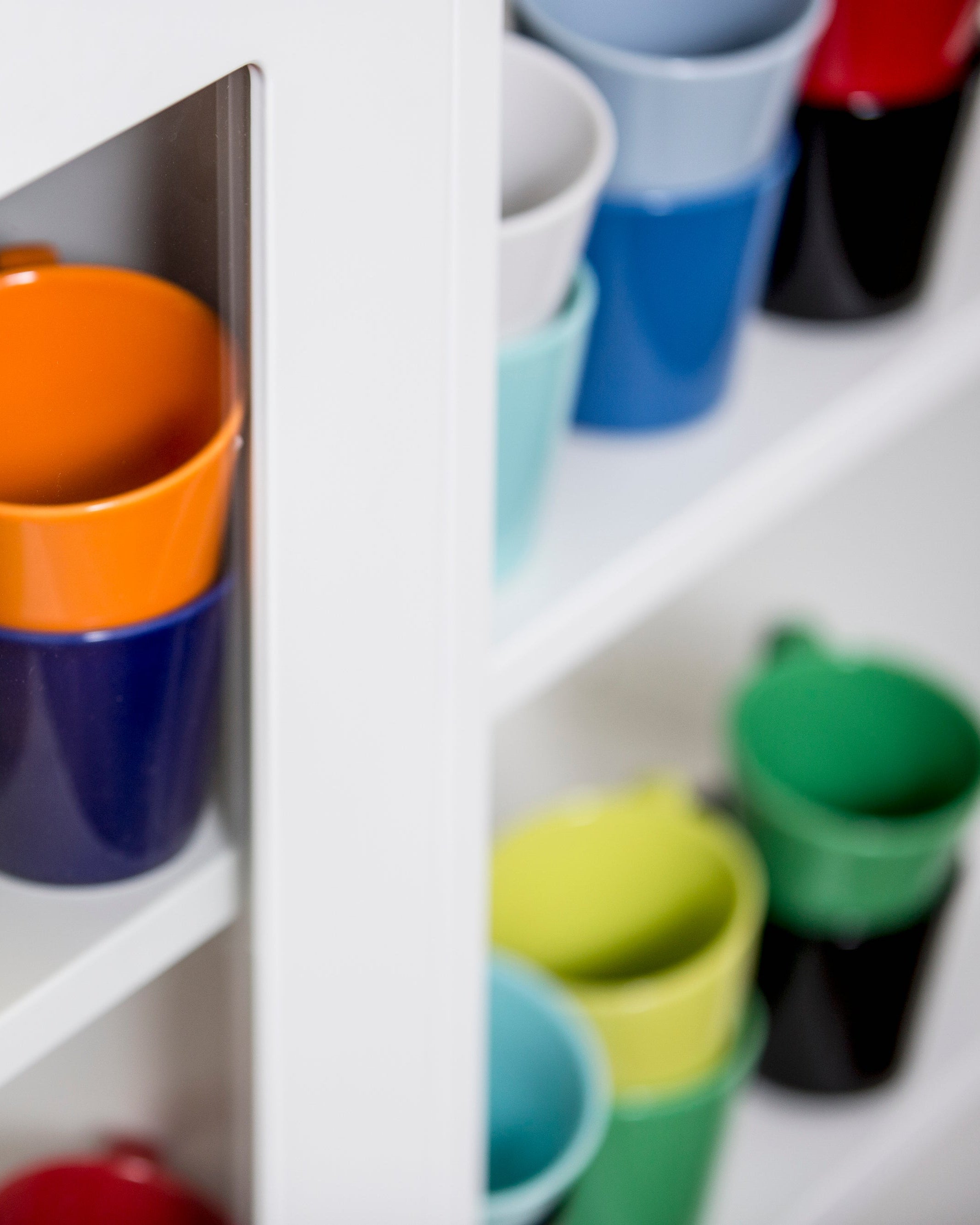 แก้ว Brazil สีฟ้าอ่อน Pantone 651C จาก Sagaform ผลิตจากสโตนแวร์ ดีไซน์เรียบ ทนทาน ใช้กับเครื่องล้างจานและไมโครเวฟได้ เหมาะสำหรับใช้งานทุกวัน