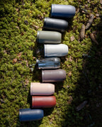 แก้วเก็บอุณหภูมิ Tova สีชมพู Pantone 489C จาก Sagaform ผลิตจากสเตนเลสรีไซเคิลสองชั้น เคลือบเซรามิกด้านใน ดีไซน์เรียบมีลายเส้นเอกลักษณ์ของแบรนด์ เก็บความเย็นได้นาน 8 ชั่วโมง และความร้อนได้ 4 ชั่วโมง ออกแบบโดย Studio Sagaform