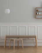 ม้านั่ง UMI ไม้แอชลายธรรมชาติ สานป่านธรรมชาติ แฮนด์เมด สไตล์มินิมอลนอร์ดิก จาก MAKE Nordic ออกแบบโดย Jennifer Cena