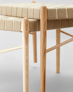 ม้านั่ง UMI ไม้แอชลายธรรมชาติ สานป่านธรรมชาติ แฮนด์เมด สไตล์มินิมอลนอร์ดิก จาก MAKE Nordic ออกแบบโดย Jennifer Cena