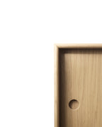 ตู้ลิ้นชักและตู้ไซด์บอร์ดซีรีส์ Butler จาก FDB Møbler ทำจากไม้โอ๊คดีไซน์มินิมอล ขาทรงสูง เบาและโปร่งแบบสแกนดิเนเวียน