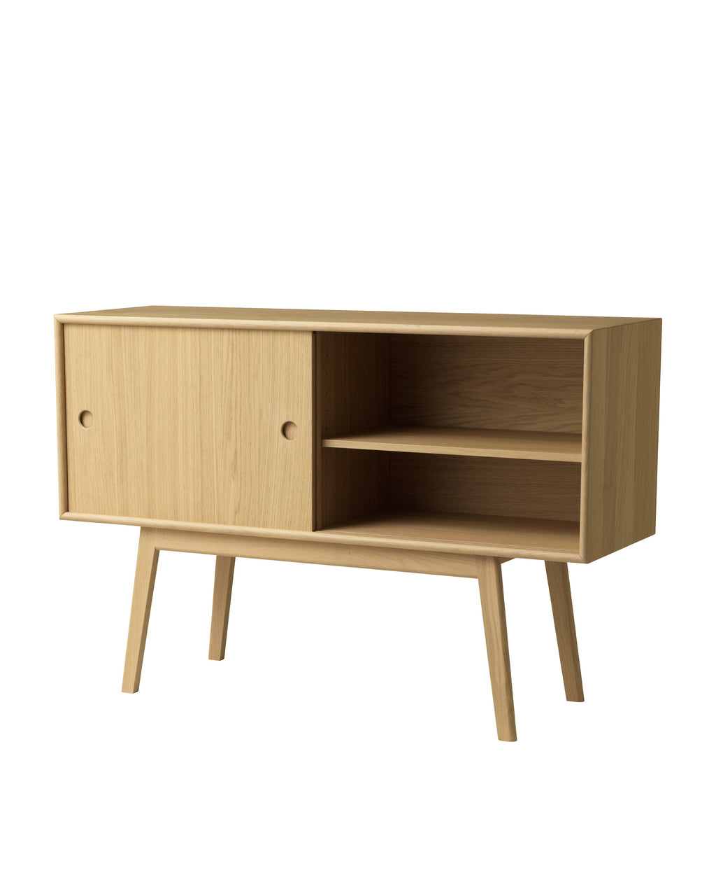 ตู้ลิ้นชักและตู้ไซด์บอร์ดซีรีส์ Butler จาก FDB Møbler ทำจากไม้โอ๊คดีไซน์มินิมอล ขาทรงสูง เบาและโปร่งแบบสแกนดิเนเวียน