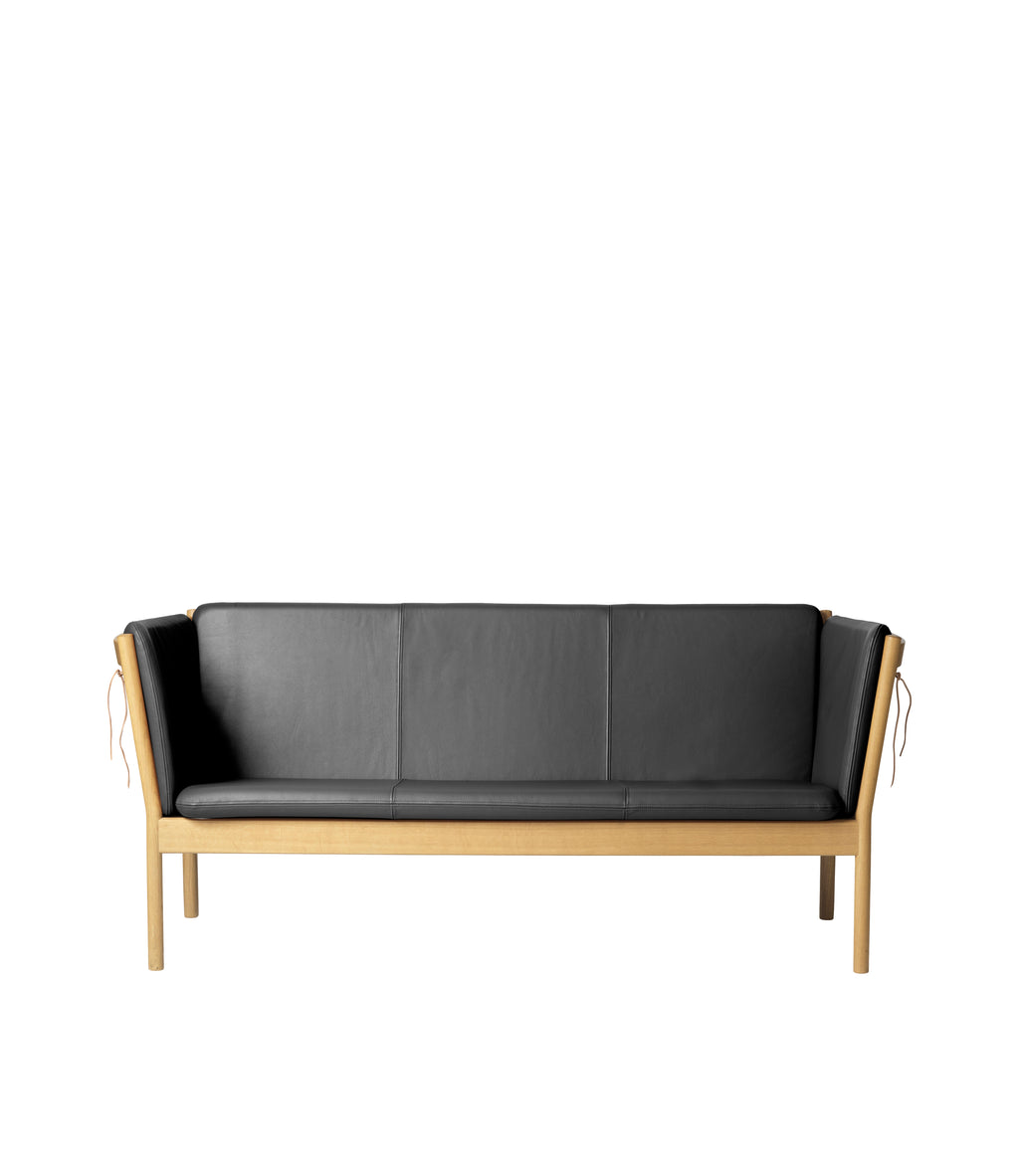 FDB Møbler J148 / J149 Sofa Series (Made to Order) (สำเนา)