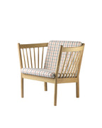 FDB Møbler J146 Armchair โดย Erik Ole Jørgensen โครงไม้โอ๊กเคลือบ lacquered พนักพิงแบบ spoke-back บุผ้าหรือหนัง ดีไซน์ปี 1978