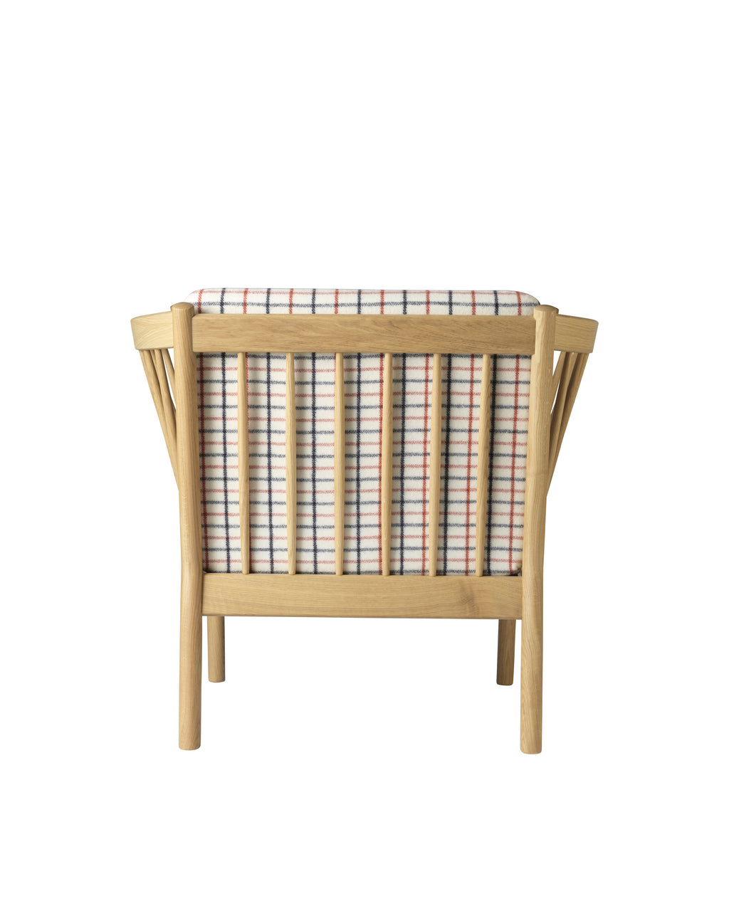 FDB Møbler J146 Armchair โดย Erik Ole Jørgensen โครงไม้โอ๊กเคลือบ lacquered พนักพิงแบบ spoke-back บุผ้าหรือหนัง ดีไซน์ปี 1978