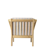 FDB Møbler J146 Armchair โดย Erik Ole Jørgensen โครงไม้โอ๊กเคลือบ lacquered พนักพิงแบบ spoke-back บุผ้าหรือหนัง ดีไซน์ปี 1978