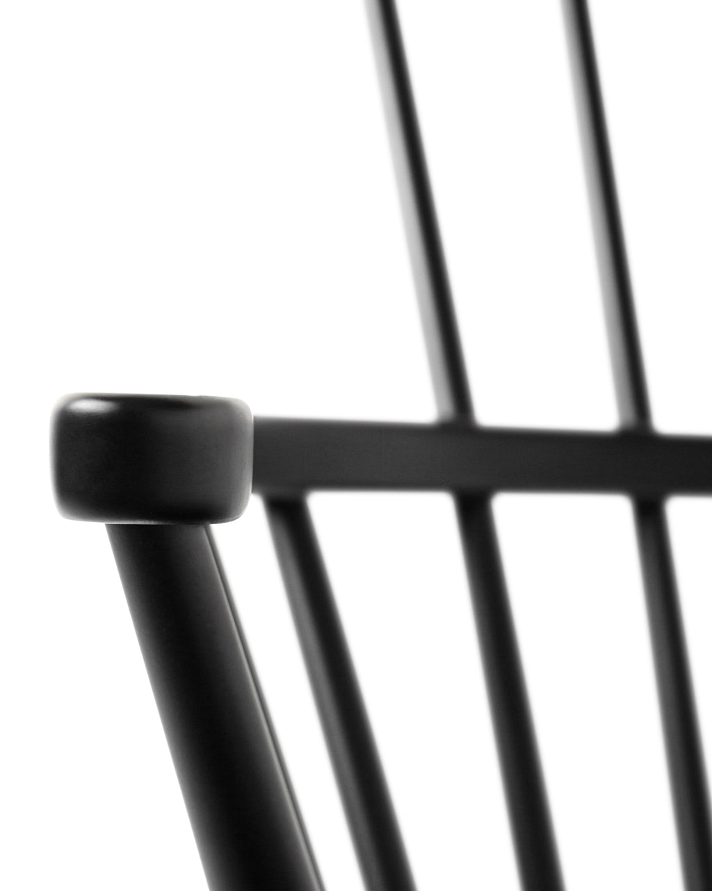 FDB Møbler J52G Rocking Chair โดย Børge Mogensen เก้าอี้โยกไม้โอ๊ก/บีช พนักพิงสไตล์ Windsor ดีไซน์ทศวรรษ 1950 เคลือบน้ำมัน