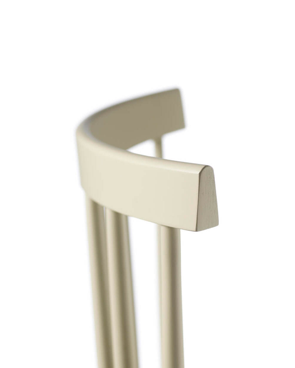 FDB Møbler J46 Chair โดย Poul M. Volther ทำจากไม้บีช/โอ๊ค ดีไซน์พนักพิงซี่ไม้ปี 1956 เคลือบผิวน้ำแบบ lacquered