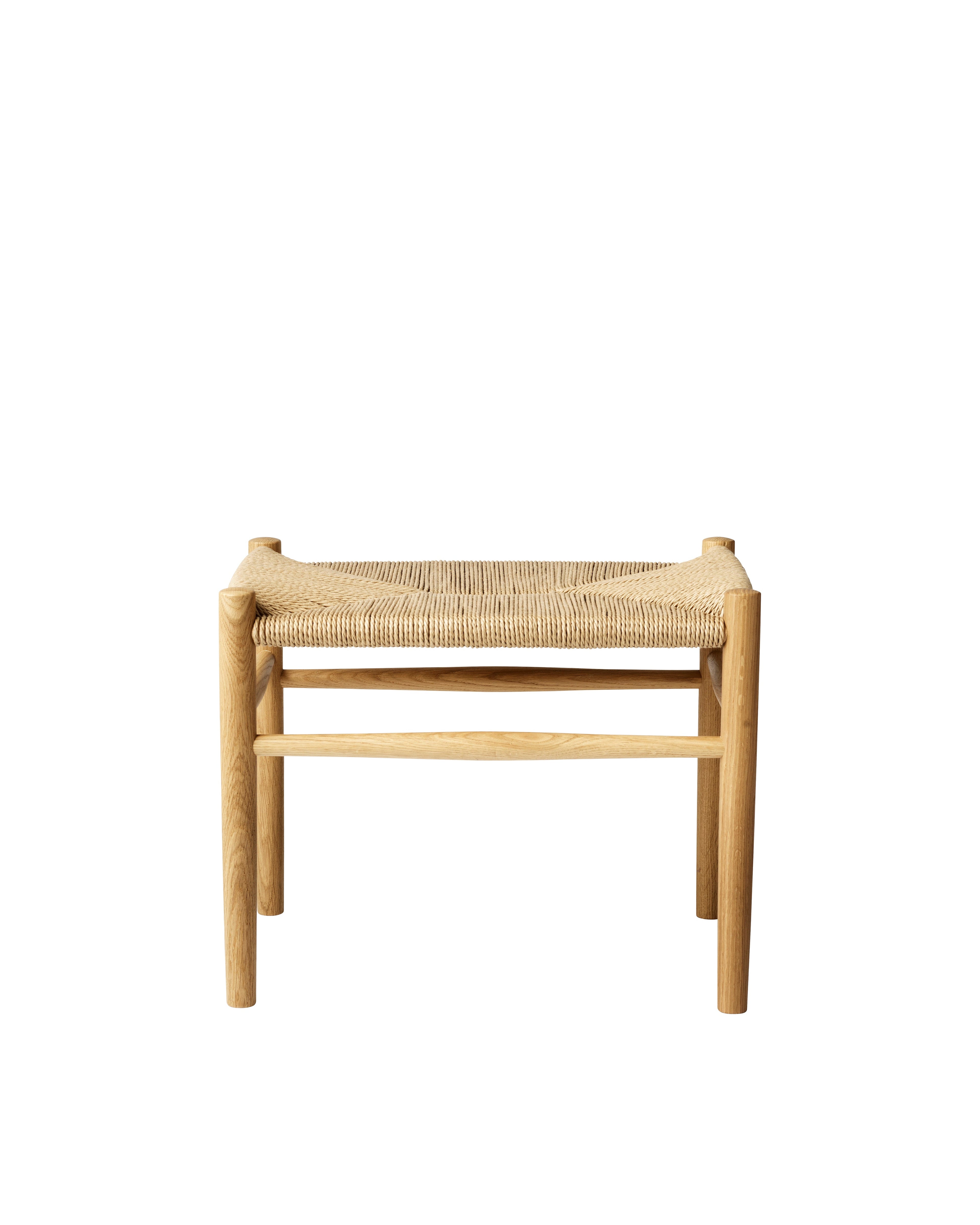 FDB Møbler J83 Series สตูลและเบนช์ไม้โอ๊ก พร้อมที่นั่ง papercord ถักมือ ดีไซน์คลาสสิกปี 1962 โดย Jørgen Bækmark