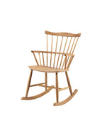 FDB Møbler J52G Rocking Chair โดย Børge Mogensen เก้าอี้โยกไม้โอ๊ก/บีช พนักพิงสไตล์ Windsor ดีไซน์ทศวรรษ 1950 เคลือบน้ำมัน