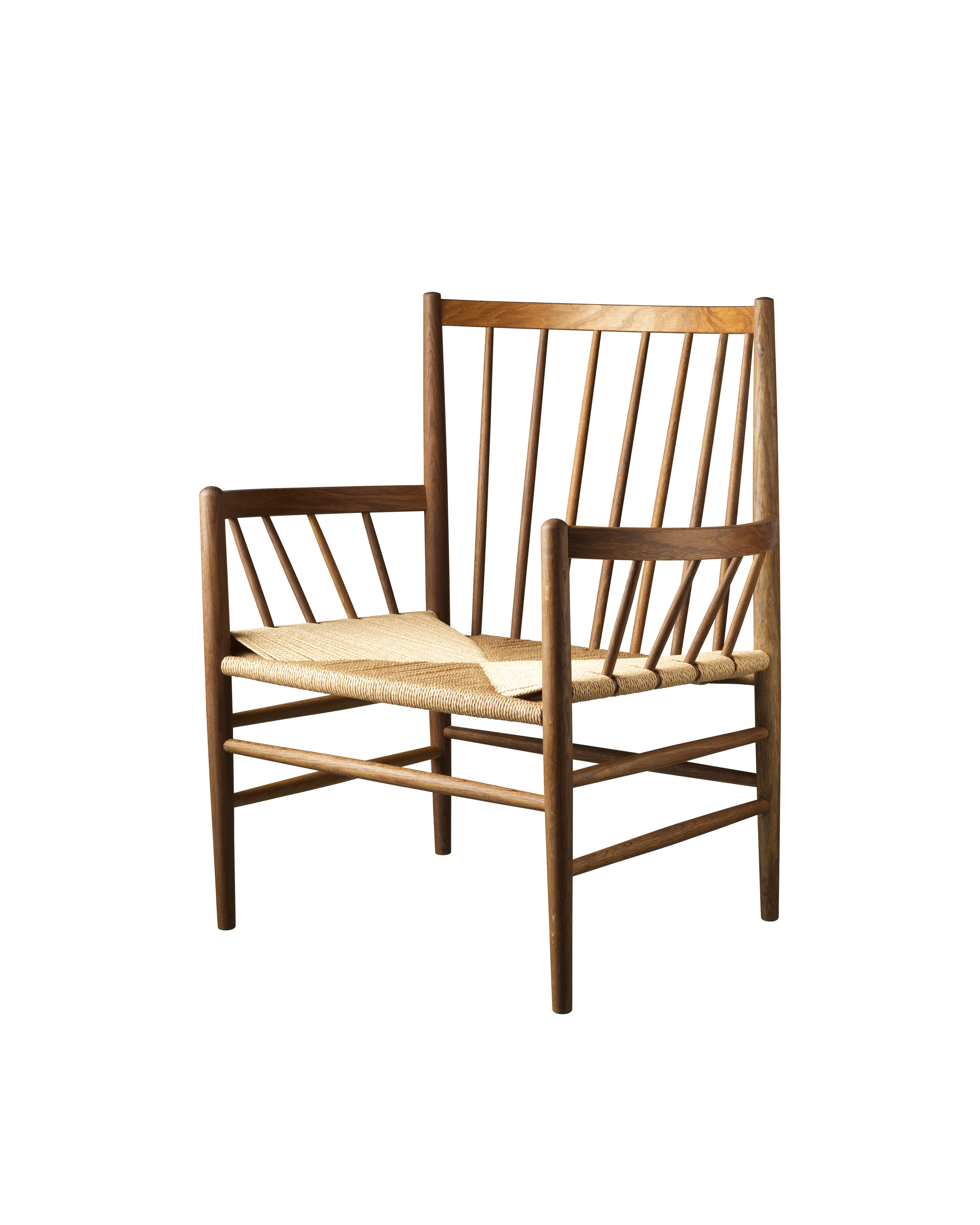 FDB Møbler J82 Lounge Chair โดย Jørgen Bækmark โครงไม้โอ๊กหรือบีช ที่นั่ง papercord natural ดีไซน์ปี 1962