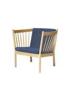 FDB Møbler J146 Armchair โดย Erik Ole Jørgensen โครงไม้โอ๊กเคลือบ lacquered พนักพิงแบบ spoke-back บุผ้าหรือหนัง ดีไซน์ปี 1978