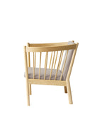 FDB Møbler J146 Armchair โดย Erik Ole Jørgensen โครงไม้โอ๊กเคลือบ lacquered พนักพิงแบบ spoke-back บุผ้าหรือหนัง ดีไซน์ปี 1978