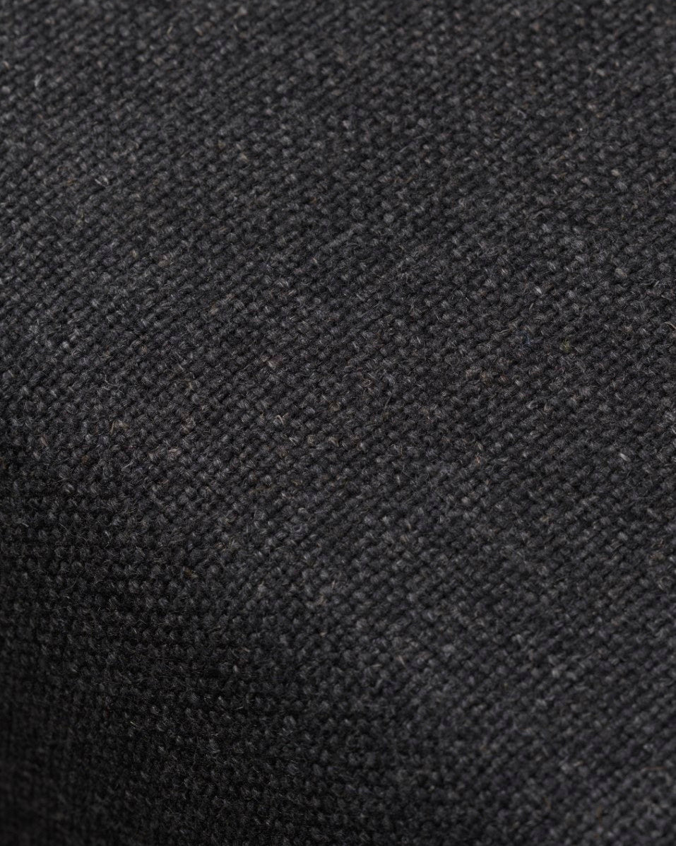 FDB Møbler J146 Armchair โดย Erik Ole Jørgensen โครงไม้โอ๊กเคลือบ lacquered พนักพิงแบบ spoke-back บุผ้าหรือหนัง ดีไซน์ปี 1978