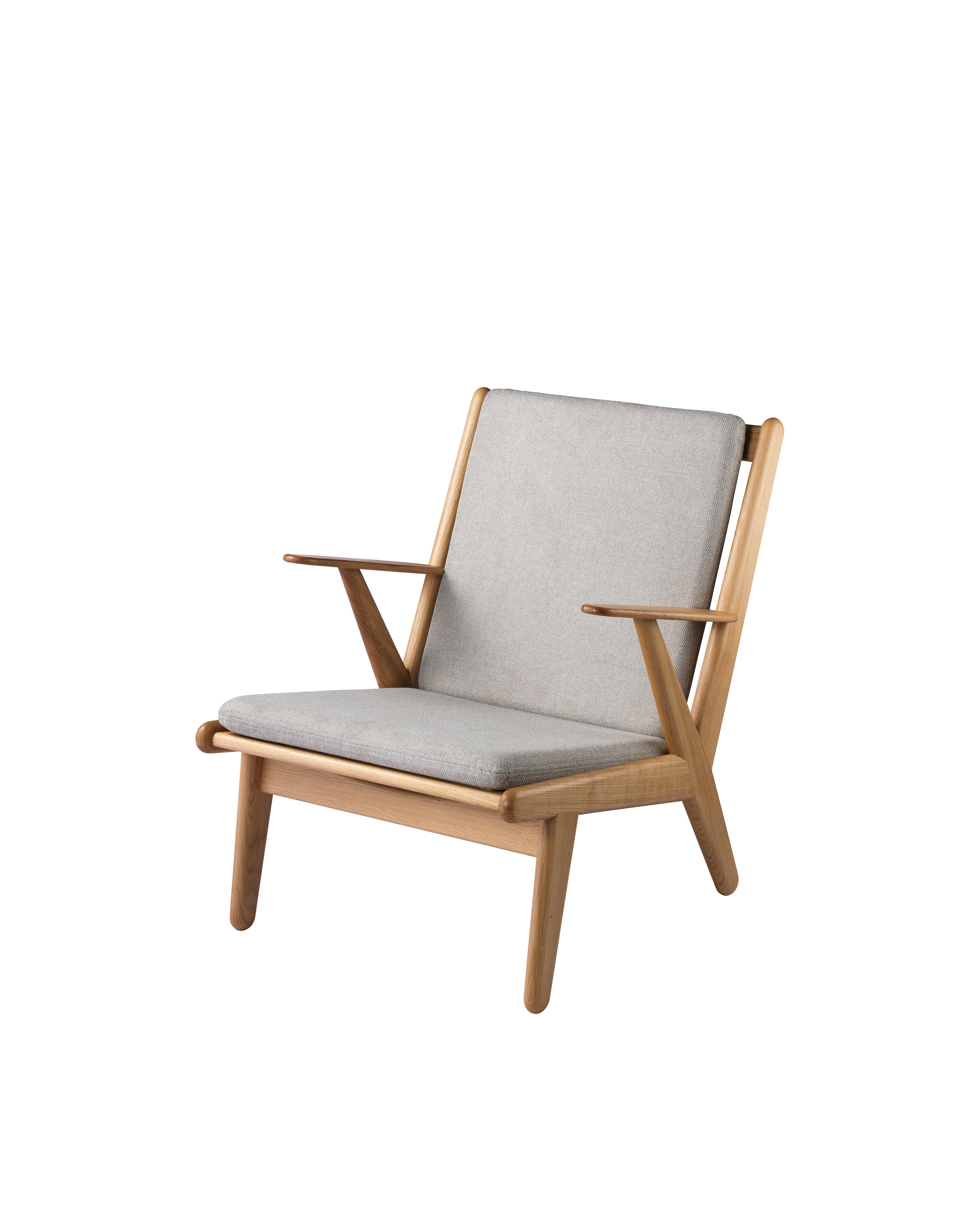 FDB Møbler J53 Armchair โดย Poul M. Volther โครงไม้โอ๊กเคลือบน้ำมัน บุผ้าเลือกได้หลายแบบ เช่น Monza, Cosmo, Grain, Main Line Flax ดีไซน์ปี 1953