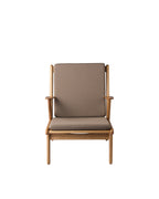 FDB Møbler J53 Armchair โดย Poul M. Volther โครงไม้โอ๊กเคลือบน้ำมัน บุผ้าเลือกได้หลายแบบ เช่น Monza, Cosmo, Grain, Main Line Flax ดีไซน์ปี 1953