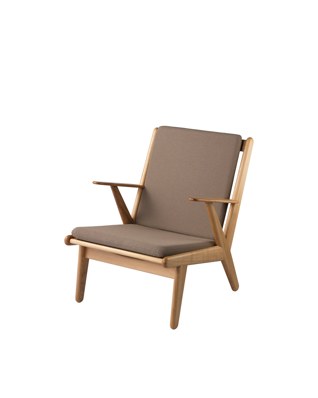 FDB Møbler J53 Armchair โดย Poul M. Volther โครงไม้โอ๊กเคลือบน้ำมัน บุผ้าเลือกได้หลายแบบ เช่น Monza, Cosmo, Grain, Main Line Flax ดีไซน์ปี 1953