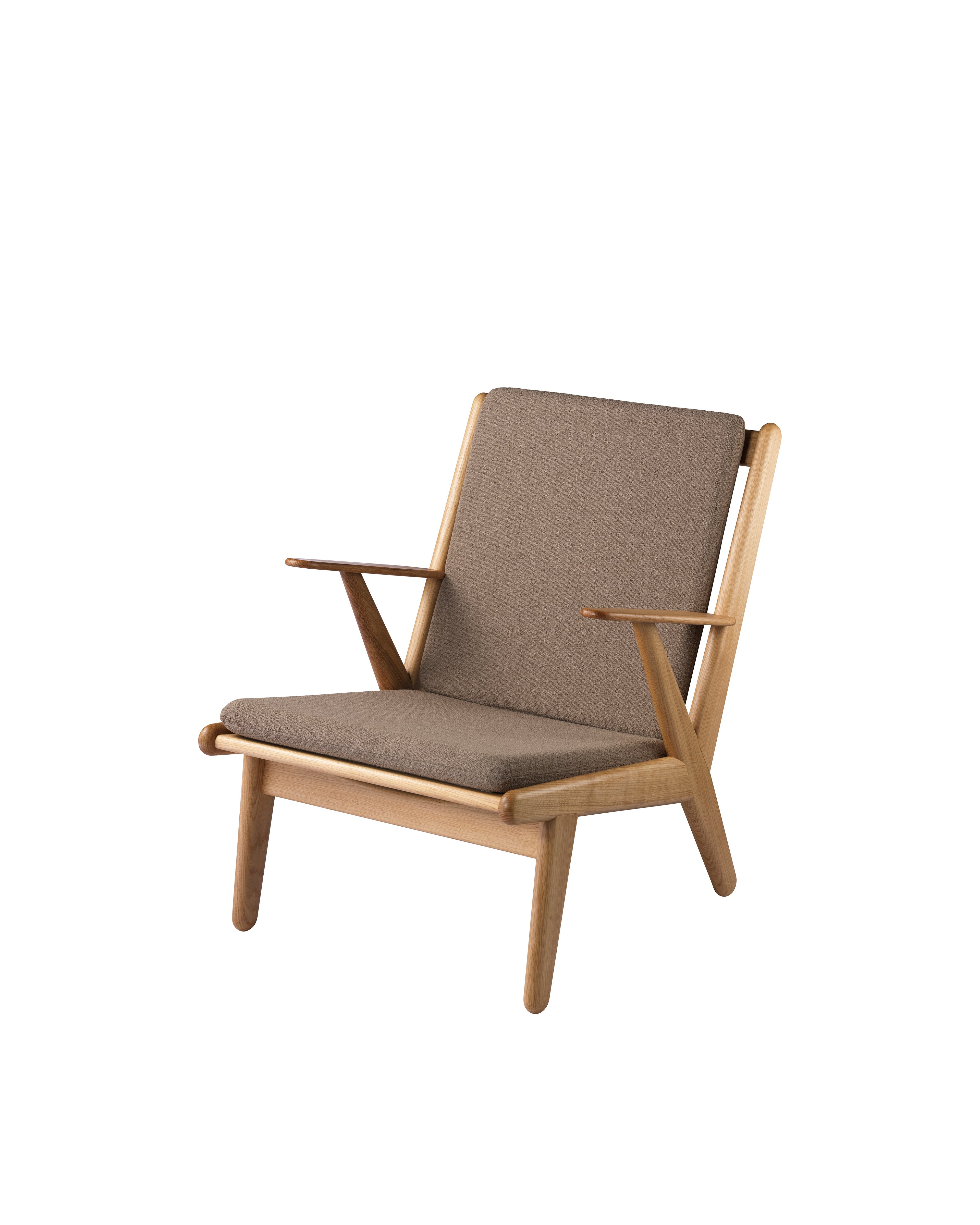 FDB Møbler J53 Armchair โดย Poul M. Volther โครงไม้โอ๊กเคลือบน้ำมัน บุผ้าเลือกได้หลายแบบ เช่น Monza, Cosmo, Grain, Main Line Flax ดีไซน์ปี 1953