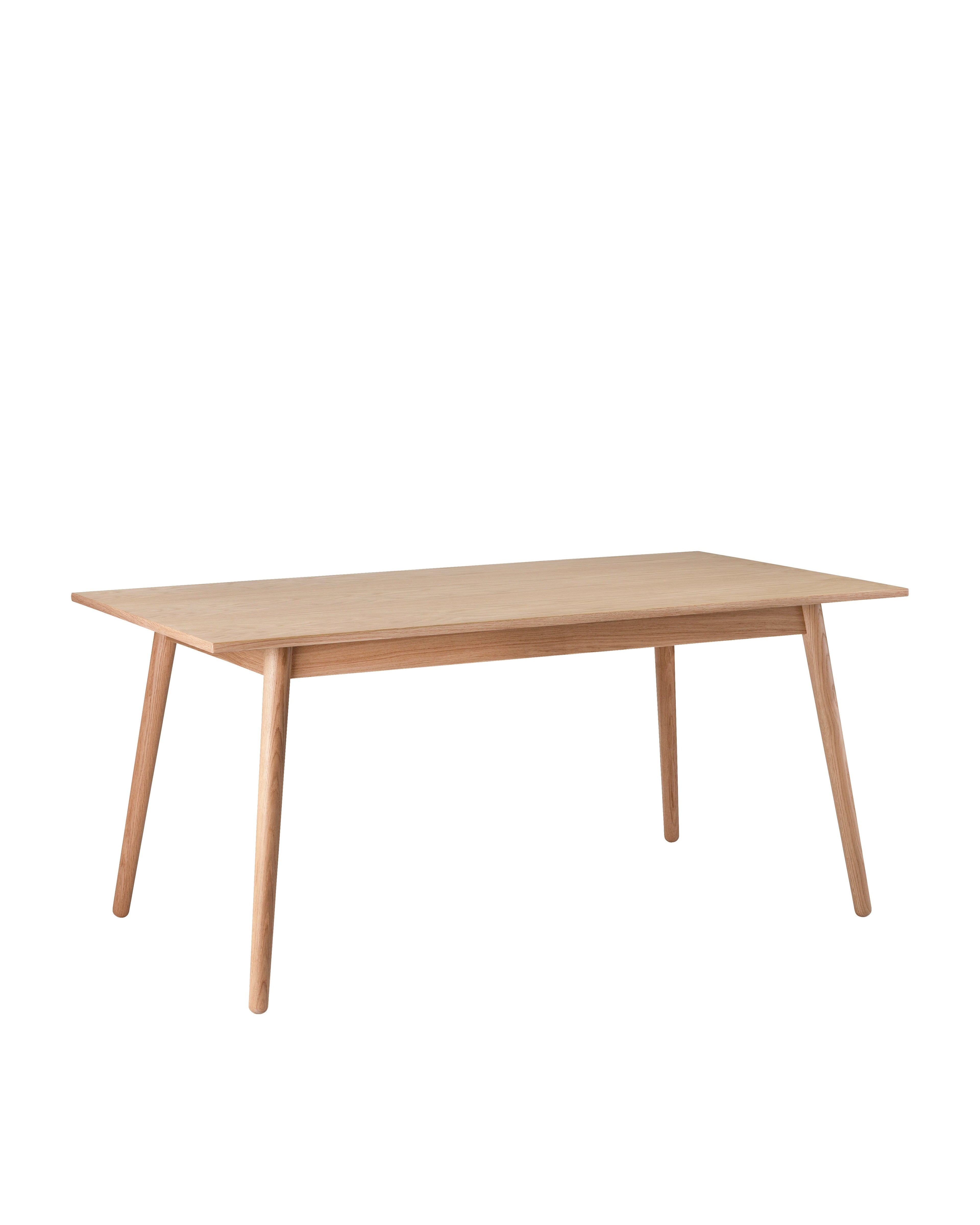 FDB Møbler C35 Dining Table Series โต๊ะไม้โอ๊กดีไซน์ปี 1957 โดย Poul M. Volther พร้อมตัวเลือกท็อปไม้โอ๊กและลิเนเลียม หลายขนาดและแผ่นต่อโต๊ะ (extension leaves)