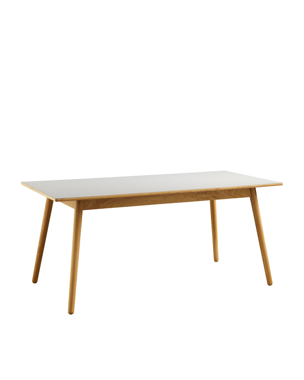 FDB Møbler C35 Dining Table Series โต๊ะไม้โอ๊กดีไซน์ปี 1957 โดย Poul M. Volther พร้อมตัวเลือกท็อปไม้โอ๊กและลิเนเลียม หลายขนาดและแผ่นต่อโต๊ะ (extension leaves)