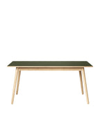 FDB Møbler C35 Dining Table Series โต๊ะไม้โอ๊กดีไซน์ปี 1957 โดย Poul M. Volther พร้อมตัวเลือกท็อปไม้โอ๊กและลิเนเลียม หลายขนาดและแผ่นต่อโต๊ะ (extension leaves)